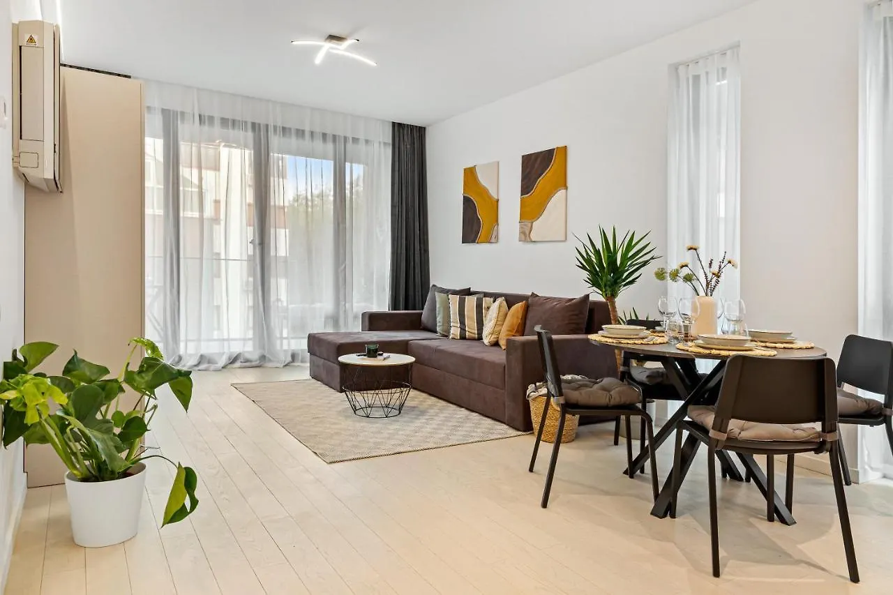 Apartment Win Herastrau Forest Bucharest