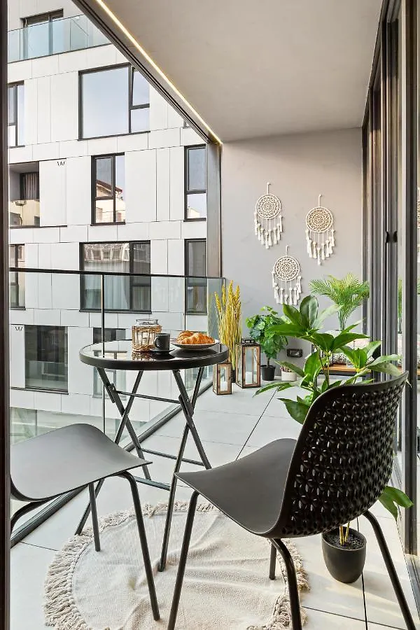 Win Herastrau Forest Bucharest Apartment